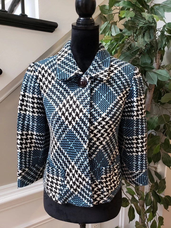 Chaqueta Dressbarn Mujer Azul Blanco A Cuadros Acrílico Forrada Un Botón Talla Pequeña Foto 1 de 4