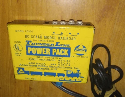 AHM Model 70203 HO Hobby Transformer +Train tracks - Image 1 of 4