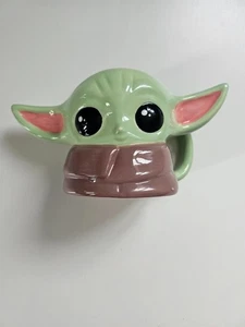 Star Wars The Mandalorian Grogu / Baby Yoda Mug - Picture 1 of 5