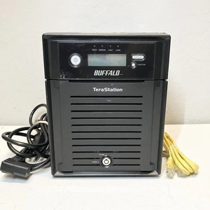 TESTATO 12TB Buffalo TeraStation TS-XE12TL/R5 (con unità 3TB) senza chiavi, NAS 4 bay - Foto 1 di 13