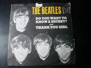 THE BEATLES DO YO0U WANT TO KINOW A SECRET 45 RECORD WITH PICTURE SLEEVE - Picture 1 of 4