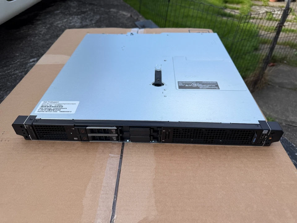 Dell PowerEdge XR5610 Xeon Gold 5412U 128GB DDR5 2x1.92TB BOSS 2x480GB H755 - Image 1 of 4