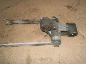 KAWASAKI ZX9R C1 C2 SHOCK LINKAGE - Imagen 1 de 1