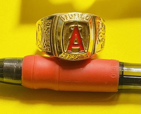 ANAHEIM ANGELS REPLICA WORLD SERIES RING FOX SPORTS NETWORK MLB Baseball Cover