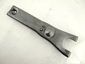 New Clutch Fork 1984-98 Ford Van Bronco Ford F100-F350 Replaces E4TZ7515C - Picture 1 of 3