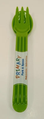 Juegos de tenedores y cucharas primarios verdes hechos en EE. UU. aptos para lavavajillas sin BPA Foto 1 de 4