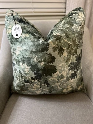 1-NWT CALLISTO HOME VELVET FLORAL DESIGN DECORATIVE PILLOW - Image 1 of 4