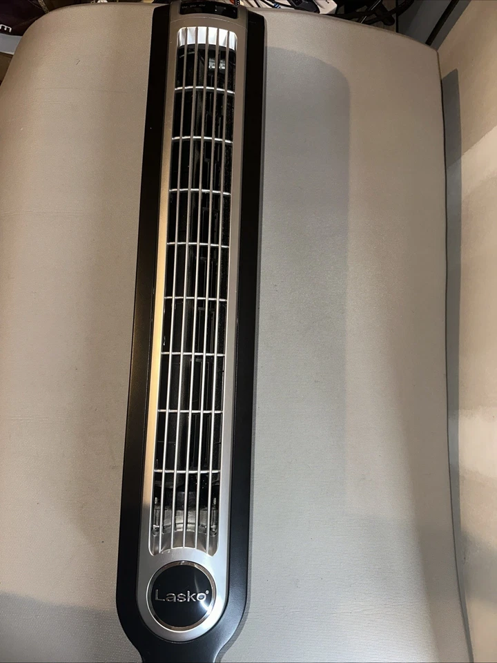 Ventilador Torre Oscilante Lasko (modelo 2511) 36" 3 Velocidades Negro Sin Control Remoto Foto 1 de 4