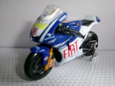 Valentino Rossi #46 Yamaha M 1 FIAT MotoGP 2009  - 1:18 Maisto - Bild 1 von 2