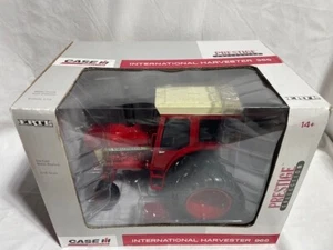 ERTL Case IH 966 Tractor w/ Duals, Prestige Collection, Red, 1/16, NIB - Picture 1 of 5