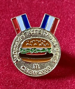 McDonald's Taste Trials 2000 Pinback Button Pin Crew Badge - Picture 1 of 2