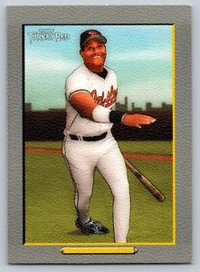 2005 Topps Turkey Red #10b Sammy Sosa Without Name - Picture 1 of 2