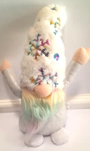 8" pelziger Wichtel mit eleganten Details (weiche Regenbogentöne, schimmernd) - Weihnachten - Bild 1 von 6
