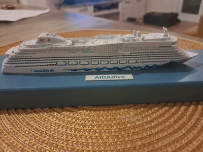 MODELLINO AIDAdiva  NAVE CROCIERE MODEL SHIP COLLEZIONE - Immagine 1 di 4