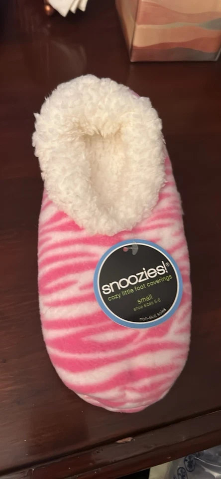 Zapatillas Snoozies Rosa Cebra Pequeñas 5-6 Nuevas con Etiquetas Foto 1 de 1