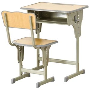 HOMCOM Banco Scuola con Sedia Regolabile in Altezza Età 6-12 Anni Color Legno - Foto 1 di 10