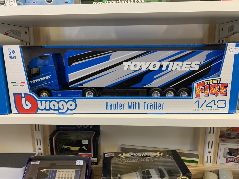 Volvo FH16 y remolque Burgo 1:43 (neumáticos Toyota) Foto 1 de 1