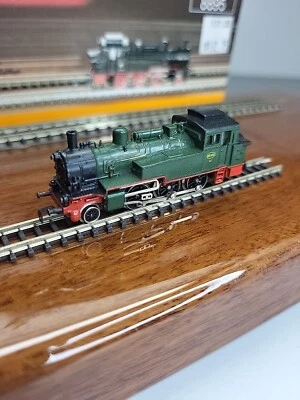 Z Scale Marklin Mini-Club 8801 Tank Belgian Railways Locomotive  - Image 1 of 4