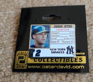 Peter David vintage NEW YORK YANKEES #2 DEREK JETER SHORTSTOP BIO CARD Pin NEW - Picture 1 of 1