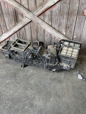 2006 2007 2008 2009 DODGE RAM LARAMIE DUAL CLIMATE HEATER HVAC BOX 55056739AE - Image 1 of 4