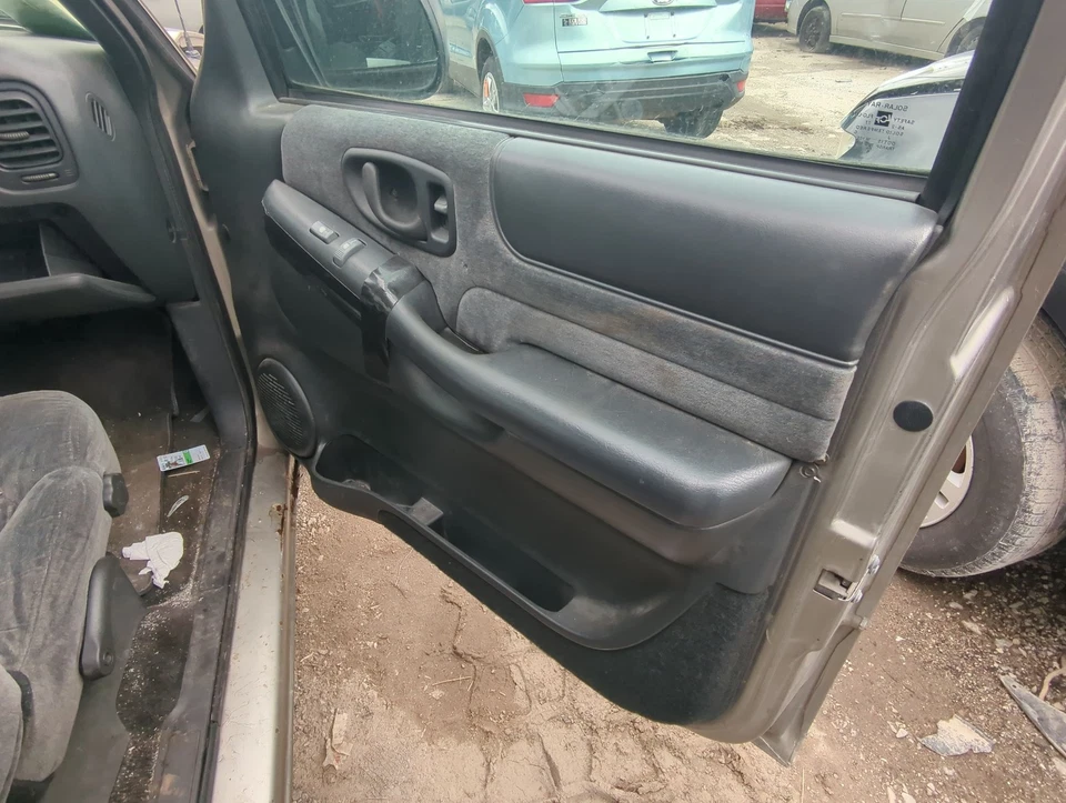 Paneles de puerta Chevrolet Blazer S10/Jimmy S15 2000 Foto 1 de 1