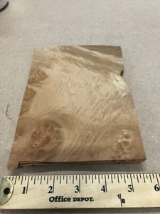 Ahorn Wurzelholz Furnier 5" x 7" mit roher Unterlage "A" Klasse Qualität 1/20" - Bild 1 von 2