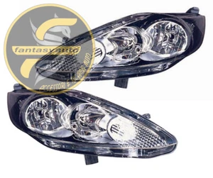 Ford Fiesta Dal 2008 > Coppia Fari Proiettori Anteriori SX & DX Neri - Foto 1 di 3