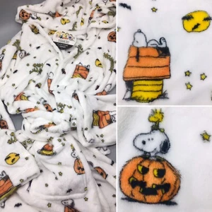 Peanuts HALLOWEEN Hooded Bath Robe Snoopy Great Pumpkin Moon Bats Berkshire L/XL - Picture 1 of 12