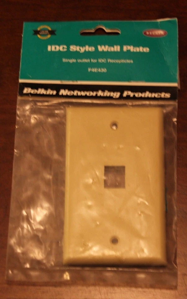 BELKIN KEYSTONE FACEPLATE / WALLPLATE (F4E430) (722868105238) NIP  *BRAND NEW* - Image 1 of 3