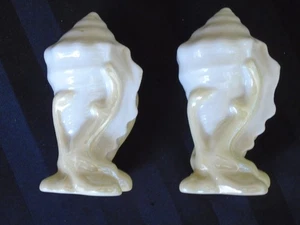 C-1022 Pair Belleek Neptune Nautilus Shell Irish Porcelain Salt & Pepper Shakers - Picture 1 of 4