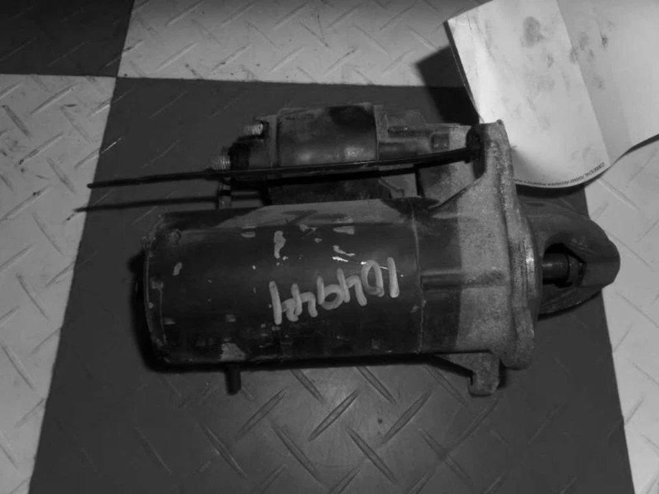 Motor de arranque usado se adapta a: Saturn L SERIES 3.0 2000 grado C Foto 1 de 1