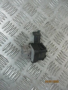 2008-13 LEXUS IS220 5DR GLOW PLUG RELAY 28610-67010 OEM - Picture 1 of 5