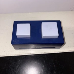 Creative Memory Square Punches 1.25 in And 1.5 in - Picture 1 of 3