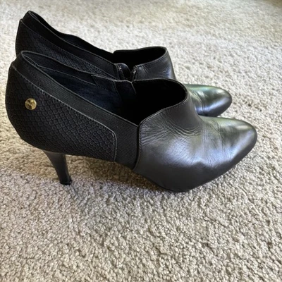 Calvin Klein Jeanine Side Zip Ankle Bootie Pumps Black Leather Heels Sz 10 - Image 1 of 4