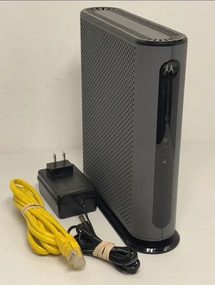 Motorola MG7700 AC1900 Doble Banda DOCSIS 3.0 Cable Módem Router WiFi Foto 1 de 4