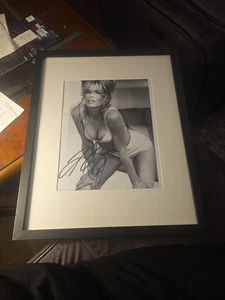 Kim Basinger autographed signed 8x10 Photo Framed - Picture 1 of 2