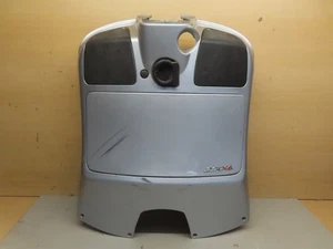 Piaggio Vespa GTS 250 2006 13.328 millas - carenado central delantero 577174 (T) - Imagen 1 de 10