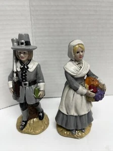 Thanksgiving Mr. & Mrs. Pilgrims Ceramic Figurine 5.5" Tall - Picture 1 of 6