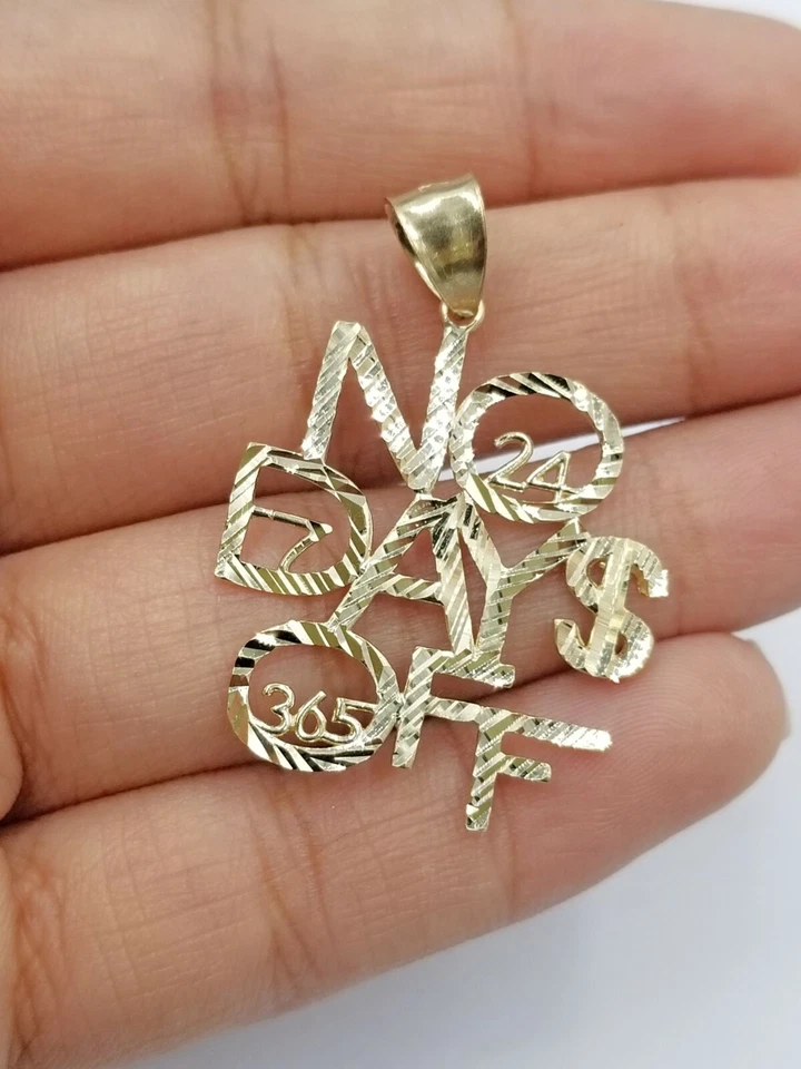 Colgante de oro amarillo de 10 k sin días con dije de corte de diamante para hombres y mujeres 365 7 24 DWM Foto 1 de 4