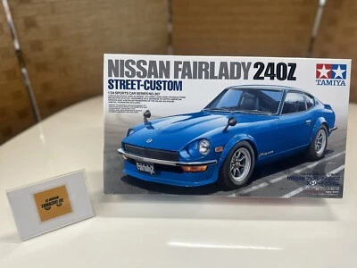 Tamiya 24367 Modellino Auto Sportiva Scala 1/24 Kit Nissan Fairlady 240Z Stre... - Immagine 1 di 4