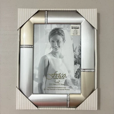 NUEVO Marco de fotos Fetco boda 5" x 7" plata y oro con estampado de joyas EXCELENTE Foto 1 de 4