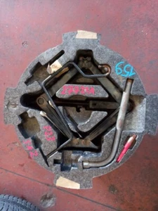 Komplettes Werkzeugset Mit Wagenheber Und Schlüssel Alfa Romeo 159 1. Serie 2005 - Bild 1 von 6