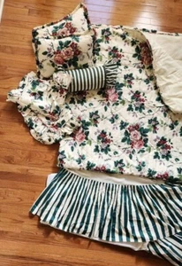 WAVERLY Pleasant Valley Floral Queen Bedding & Accessories - lot of 8 items - Picture 1 of 7