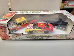 TERRY LABONTE #5 Kellogg's Brookfield Dually with Trailer 1/25 NASCAR Diecast