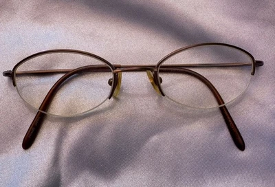 Gafas vintage Marchon Tanos T2015 46□20 135 Japón titanio ovalado medio borde marco Foto 1 de 4