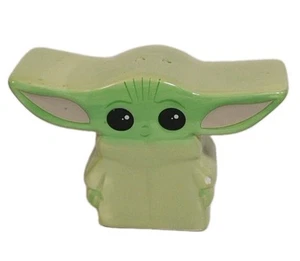 Star Wars The Mandalorian Grogu The Child Salt Shaker Or Pepper Shaker Very Cute - Imagen 1 de 10
