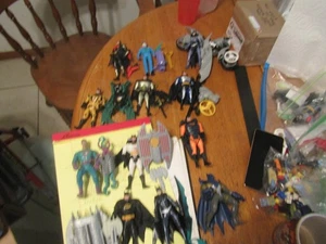 vintage 90s kenner batman figures with accessories - Imagen 1 de 7