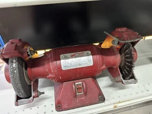 4981 Milwaukee 1/2HP Bench Grinder 7" 1984 Vintage - Picture 1 of 3