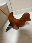 Schiebeente mit Lederfüßen,Schiebespielzeug Ente  Holz Leder, alt