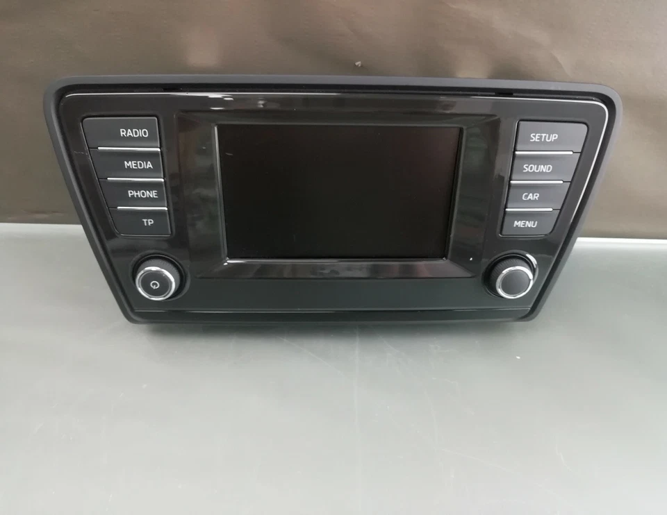 SKODA Octavia 3 5E Radio Telefon Media Bedieneinheit TP MIB2 5E0919605 monitor - Bild 1 von 4